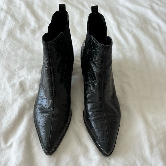 Marc Fisher | Black Croc Yale Pointy Toe Boot - Size 9.5 - Picture 2 of 8